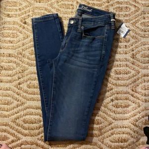 Universal Thread Jeans